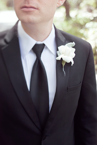 white flower bout